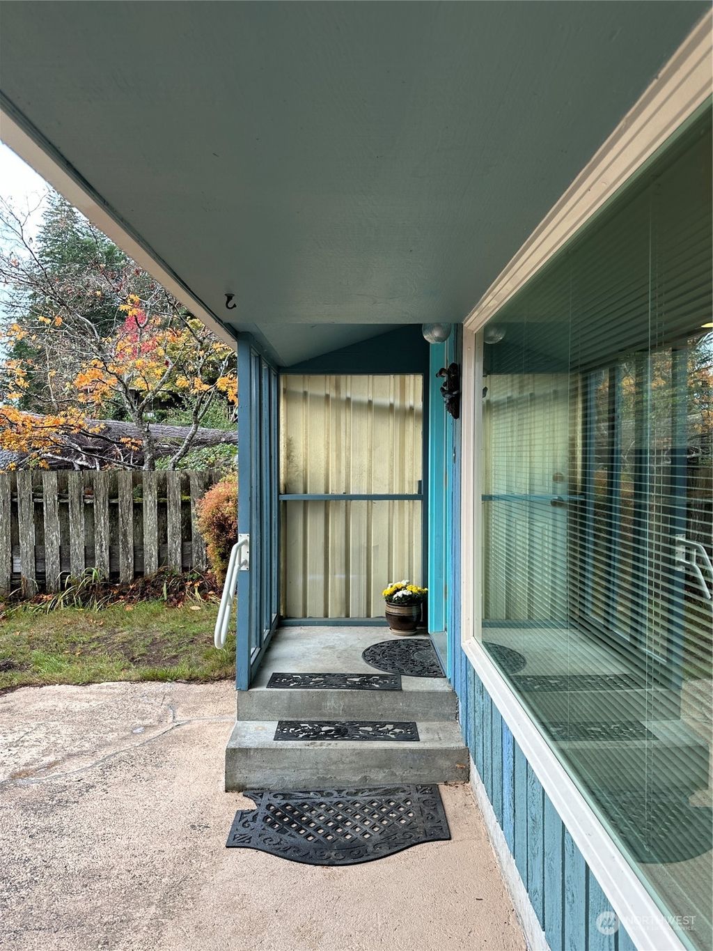 listing image 9366567780681408345