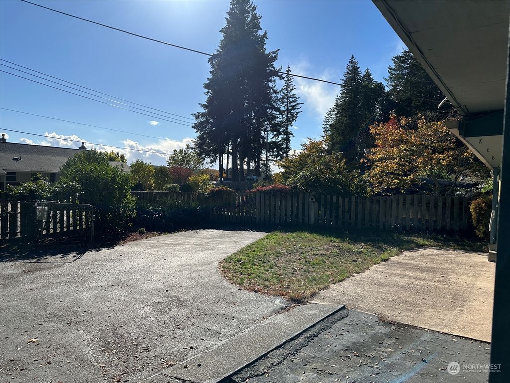 listing image 9362936849252608460