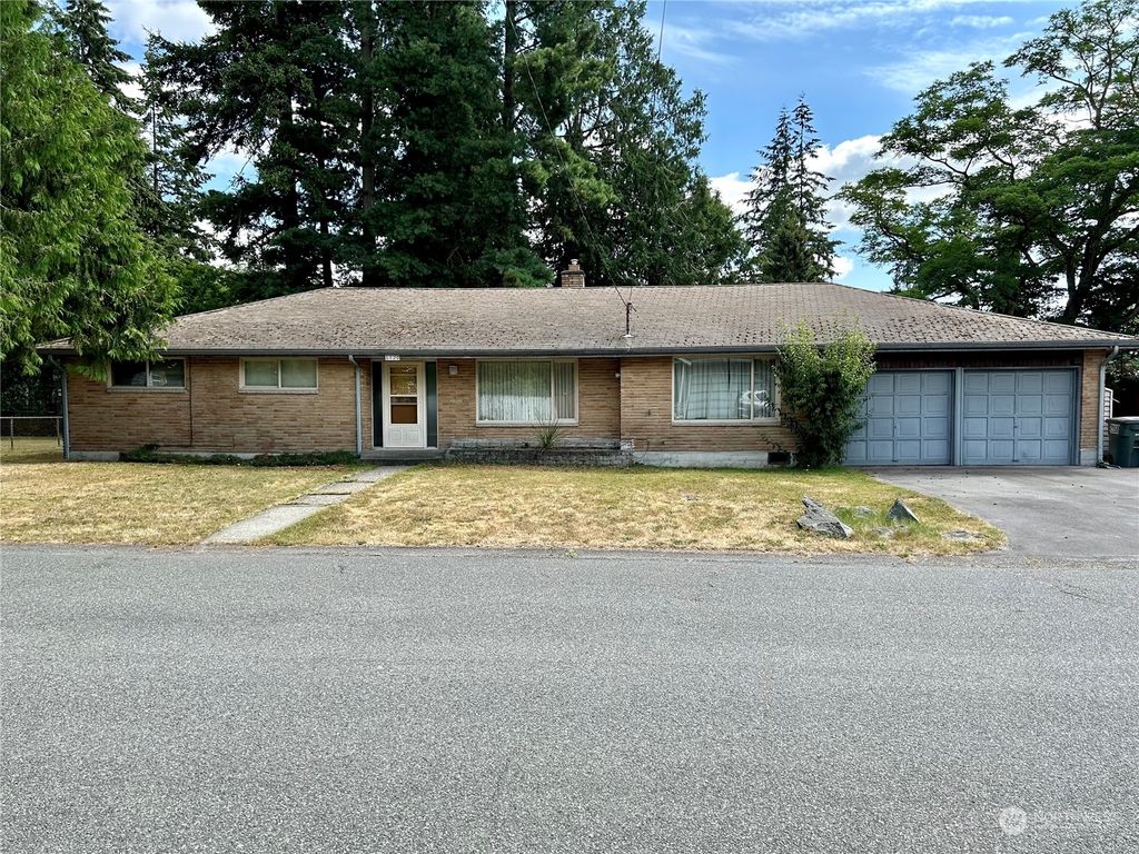 Photo of 6820 192nd Place SW, Lynnwood, WA 98036 (MLS # 2277578)