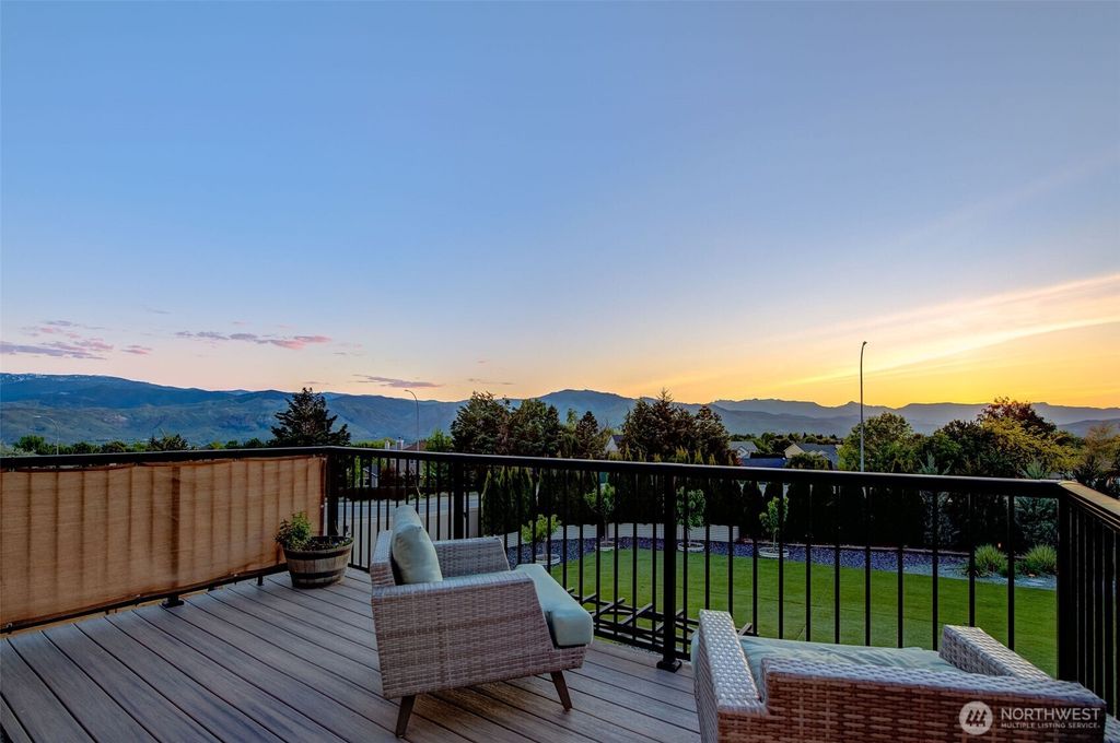 Photo of 2506 Vasi Court, East Wenatchee, WA 98802 (MLS # 2515709)