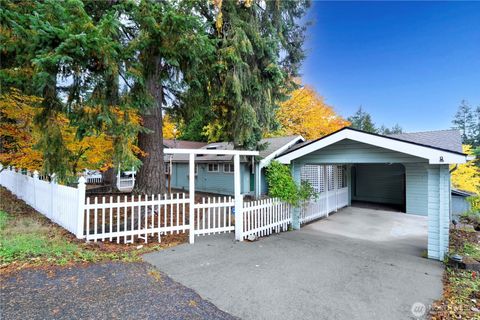 Photo of 10271 148TH Avenue SE, Renton, WA 98059 (MLS # 2448763) Photo of 10271 148TH Avenue SE, Renton, WA 98059 (MLS # 2448763)