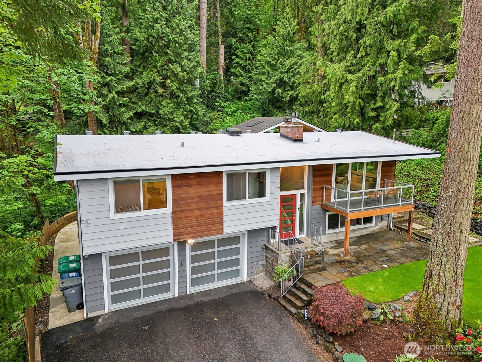 320 SW Forest Drive