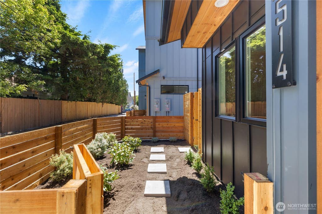 Photo of 514 N 92nd Street, Seattle, WA 98103 (MLS # 2552293)