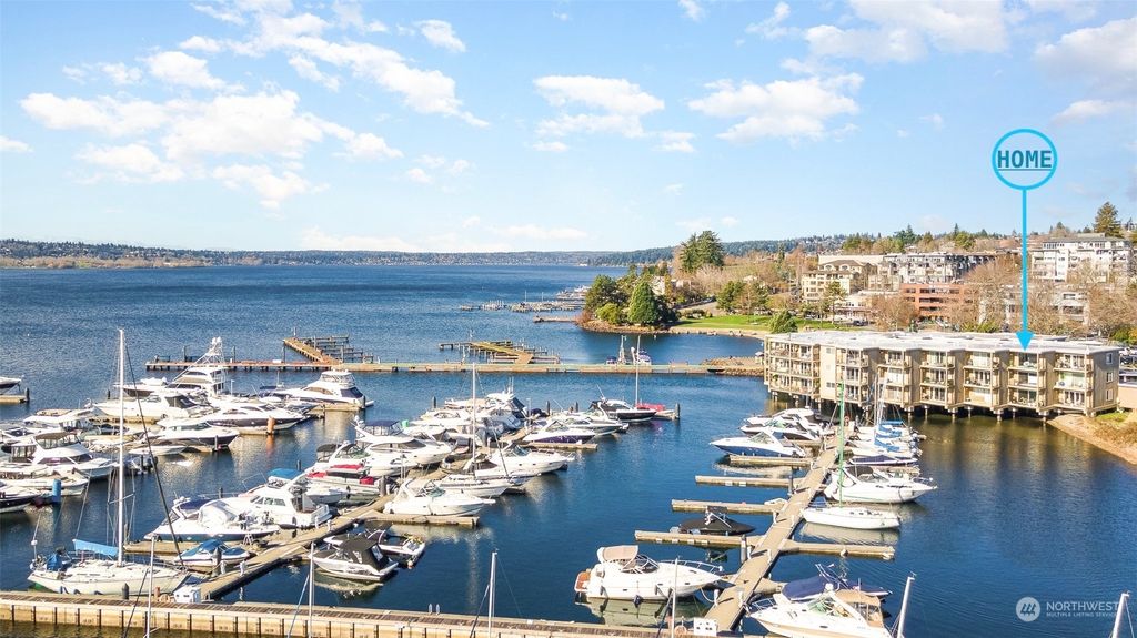 Photo of 65 Kirkland Avenue #302, Kirkland, WA 98033 (MLS # 2200172)