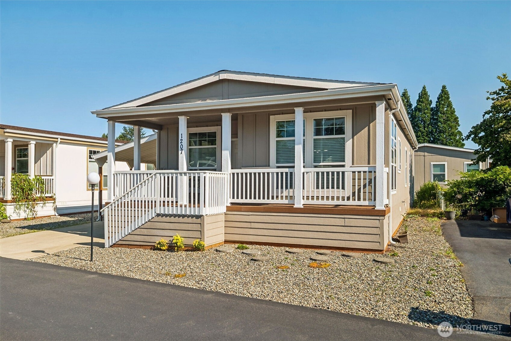 1207 Maple Drive