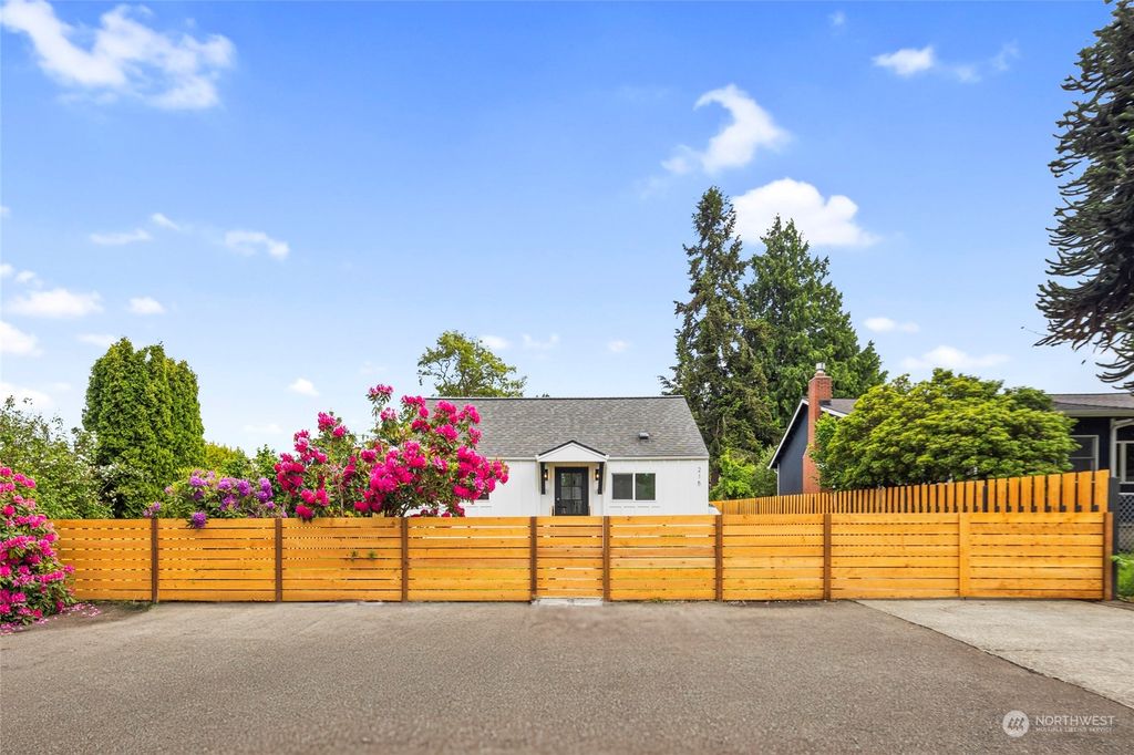 Photo of 215 S 107th Street, Seattle, WA 98168 (MLS # 2245080)