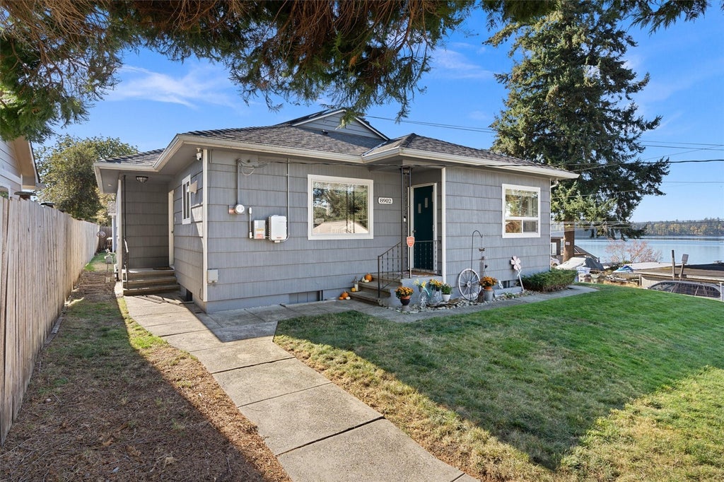 Photo of 8902 Wadsworth St SW ST, Lakewood, WA 98498 (MLS # 2578569)