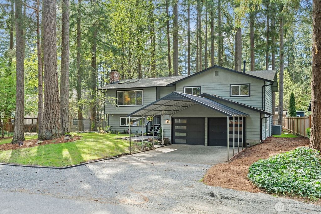 Photo of 16519 191st Place NE, Woodinville, WA 98072 (MLS # 2504898)
