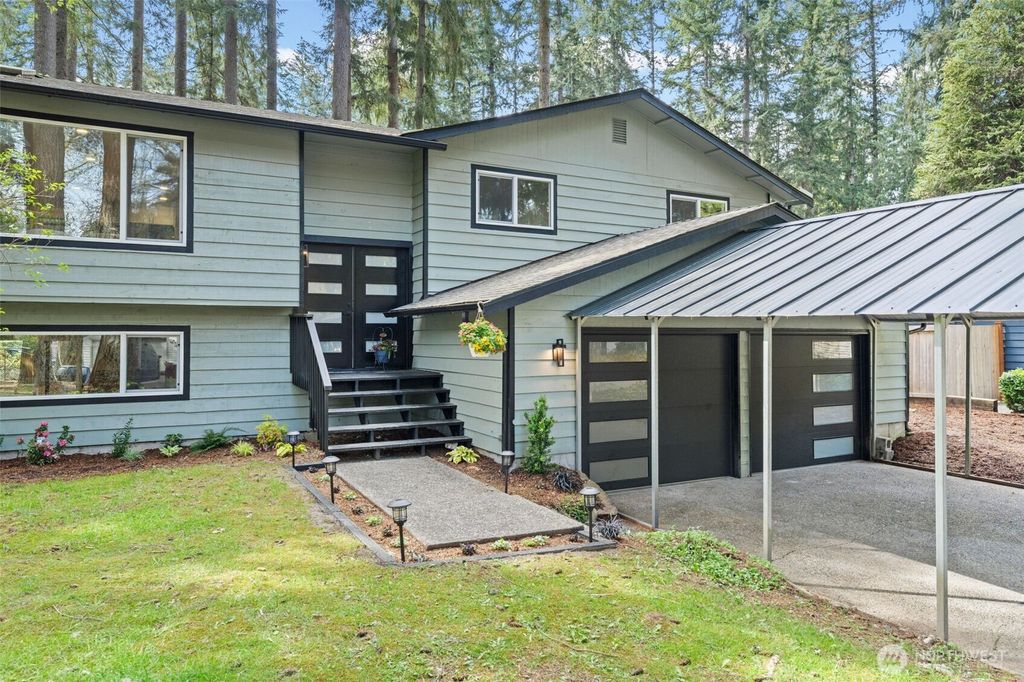 Photo of 16519 191st Place NE, Woodinville, WA 98072 (MLS # 2504898)