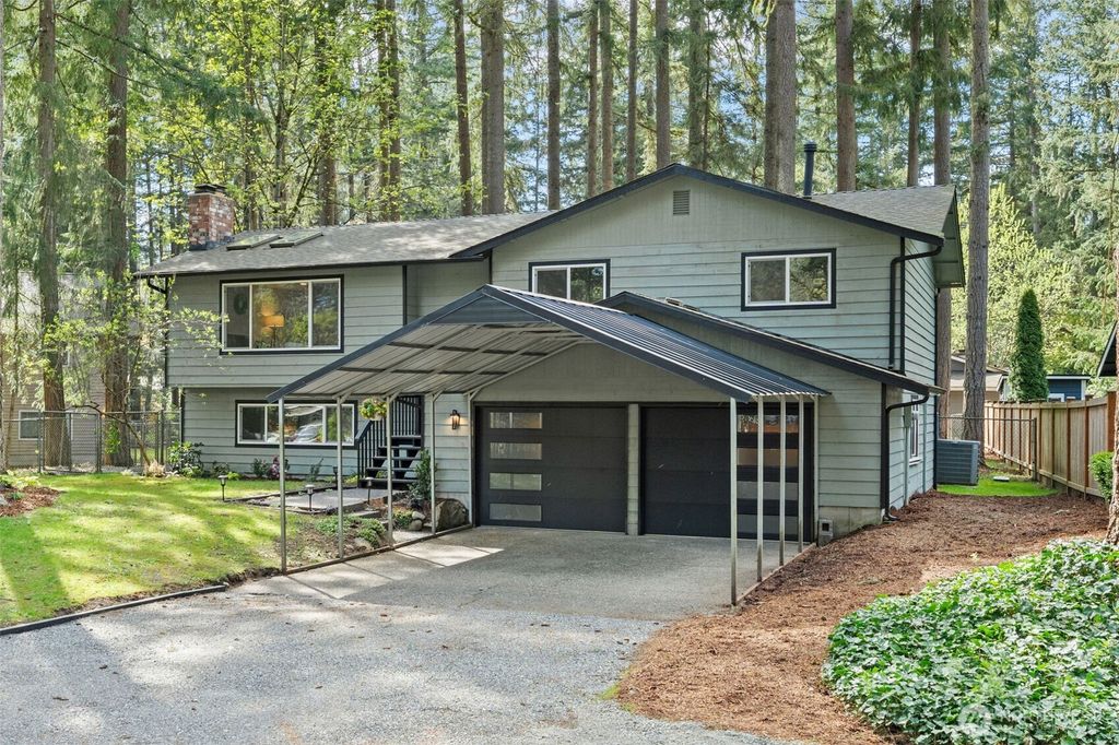 Photo of 16519 191st Place NE, Woodinville, WA 98072 (MLS # 2504898)
