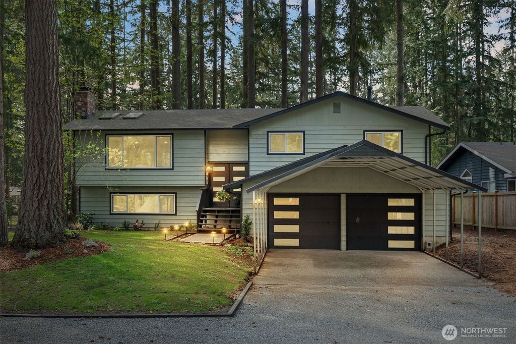 Photo of 16519 191st Place NE, Woodinville, WA 98072 (MLS # 2504898)
