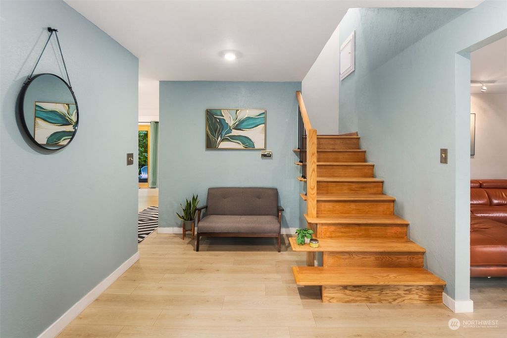 Photo of 8506 172nd Avenue NE, Redmond, WA 98052 (MLS # 2241776)