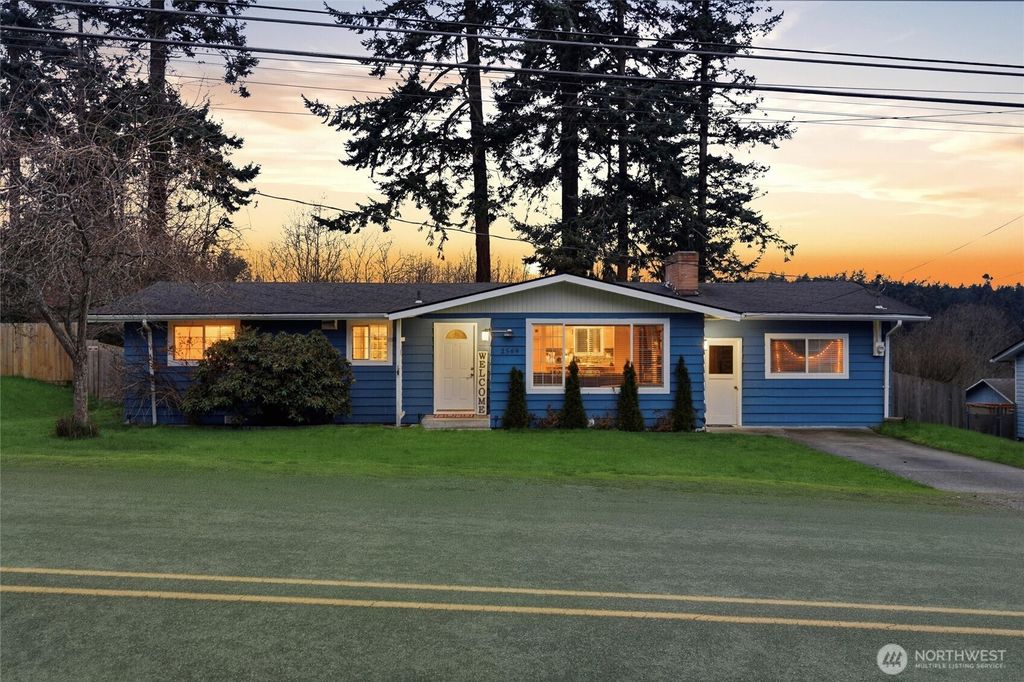 Photo of 2569 Airline Way, Oak Harbor, WA 98277 (MLS # 2459660)