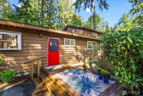 Photo of 1910 220th Avenue SE, Sammamish, WA 98075 (MLS # 2446930)