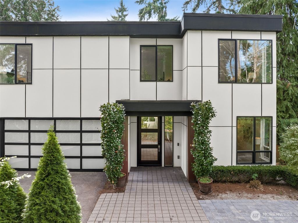Photo of 8426 SE 37th Street, Mercer Island, WA 98040 (MLS # 2402591)