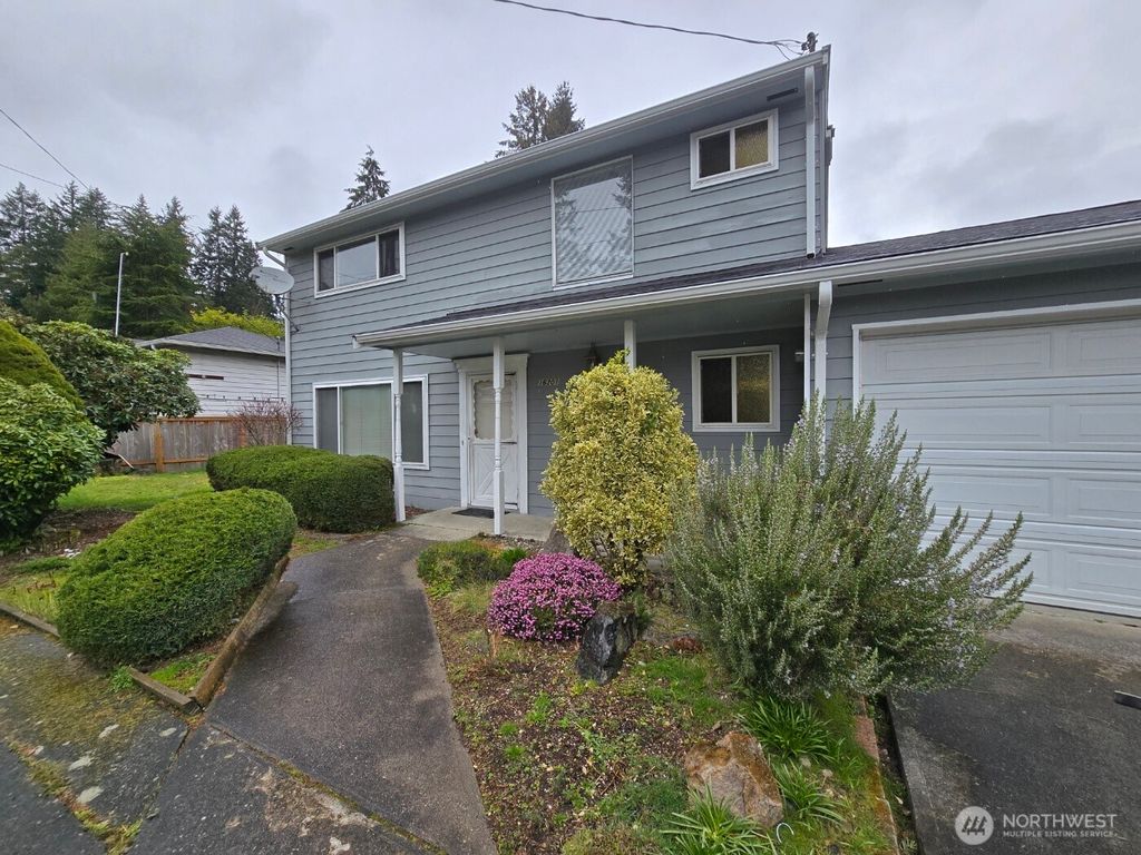 Photo of 16301 N Wallingford Avenue N, Shoreline, WA 98133 (MLS # 2502865)