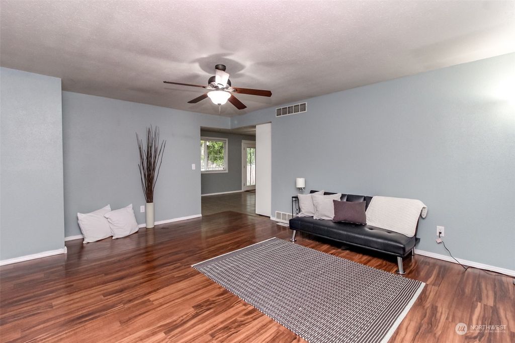 Photo of 32107 112th Place SE, Auburn, WA 98092 (MLS # 2157848)