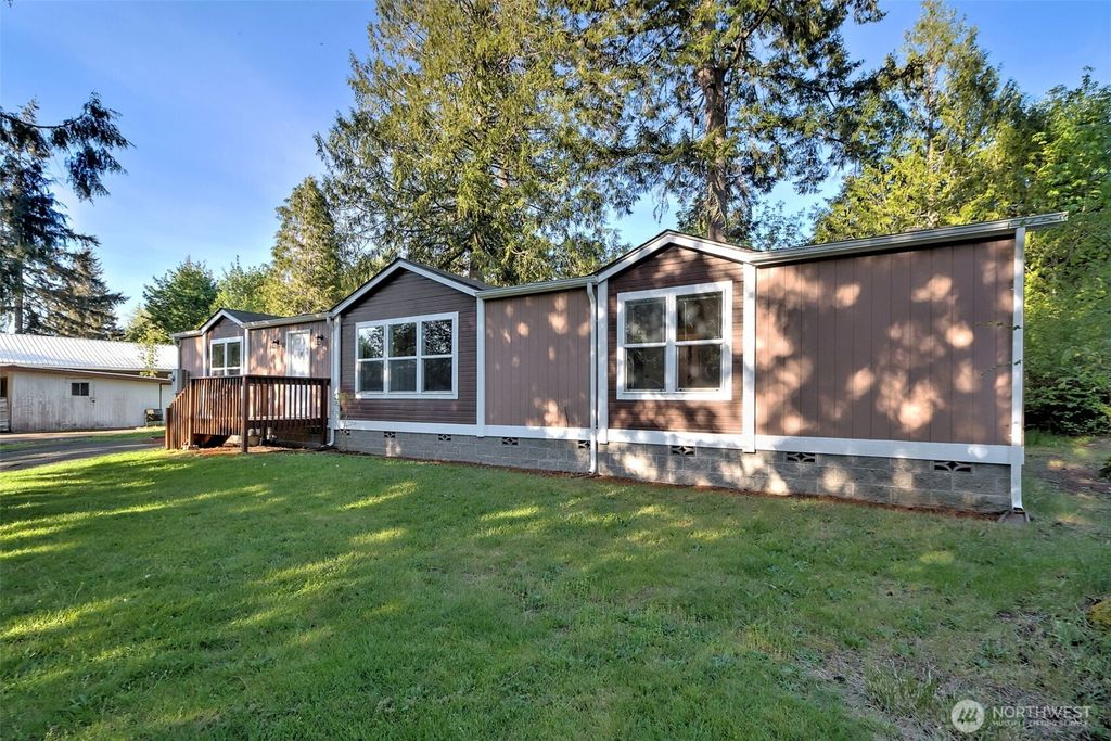 Photo of 221 SE Fuchsia Avenue, Shelton, WA 98584 (MLS # 2517519)
