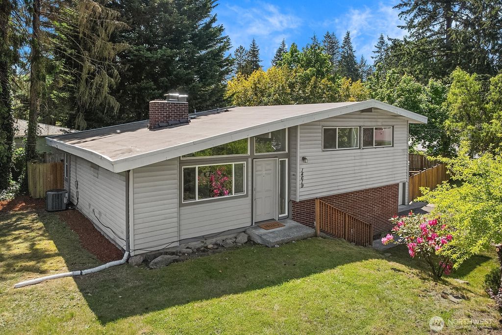 Photo of 14619 SE Eastgate Drive, Bellevue, WA 98006 (MLS # 2366998)