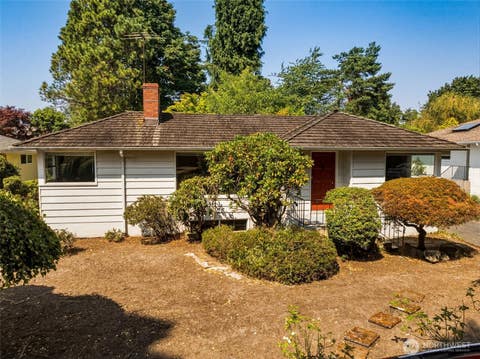 Photo of 1542 NW 100th Street, Seattle, WA 98177 (MLS # 2566048)
