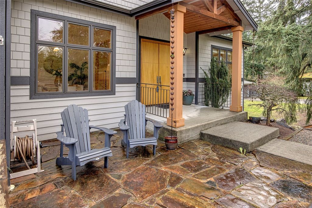 Photo of 4570 167th Avenue SE, Bellevue, WA 98027 (MLS # 2345505)