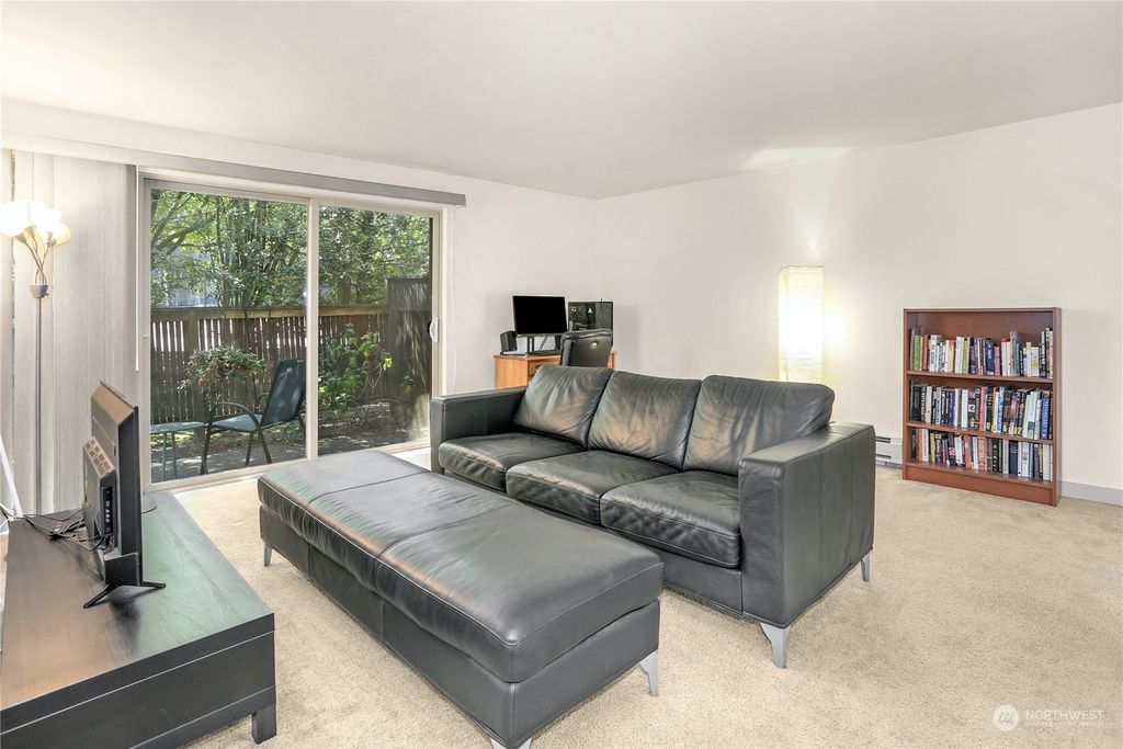 Photo of 11004 NE 68th Street #913, Kirkland, WA 98033 (MLS # 2149852)