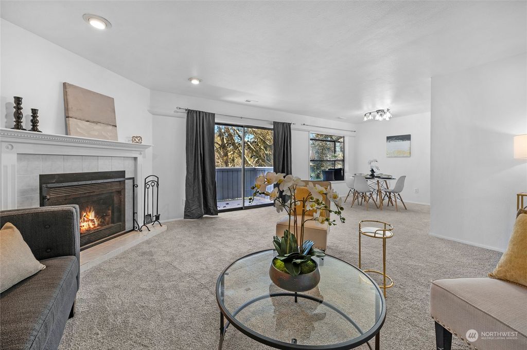 Photo of 4120 212th Street SW #B205, Mountlake Terrace, WA 98043 (MLS # 2327732)