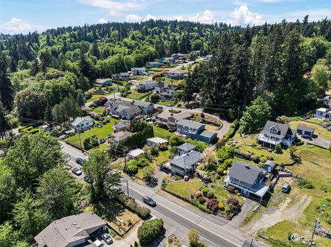 A home in Bremerton