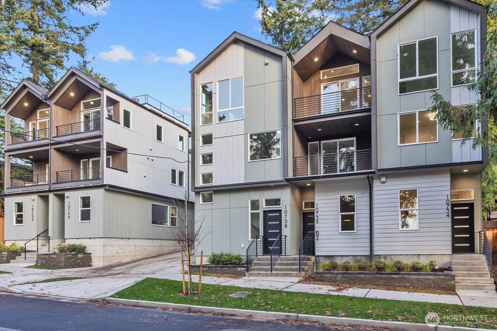 Photo of 10738 Interlake Avenue N, Seattle, WA 98133 (MLS # 2460304)