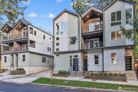 Photo of 10738 Interlake Avenue N, Seattle, WA 98133 (MLS # 2460304)