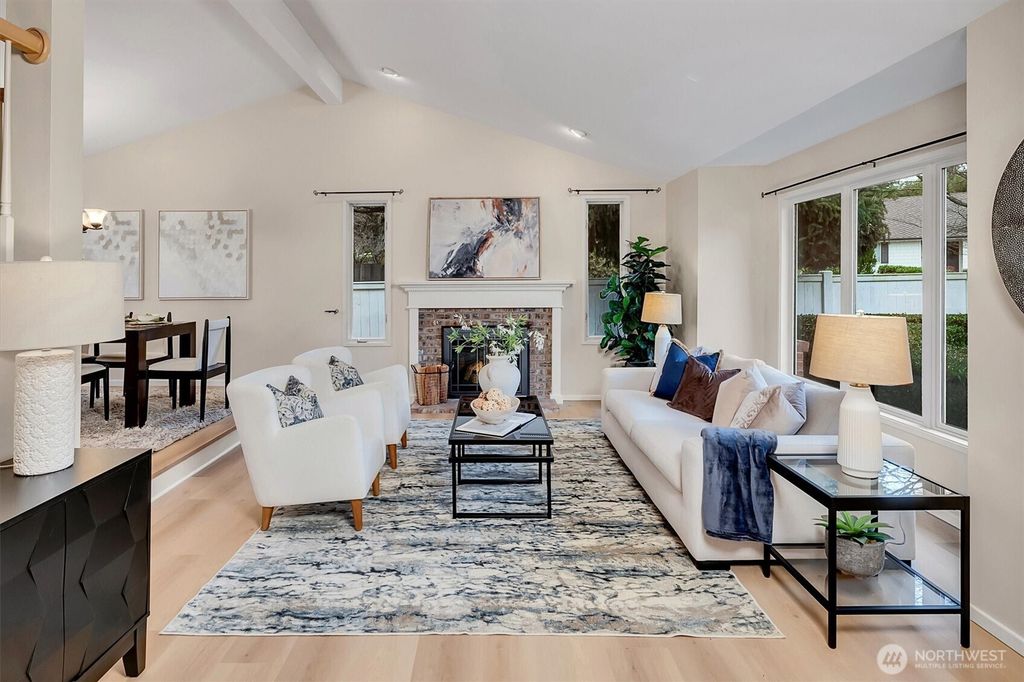 Photo of 10825 NE 62nd Street, Kirkland, WA 98033 (MLS # 2468111)