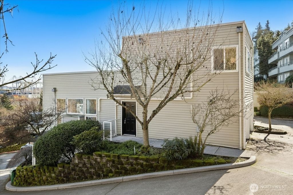 Photo of 2325 Harbor Avenue SW #B1, Seattle, WA 98126 (MLS # 2477732)