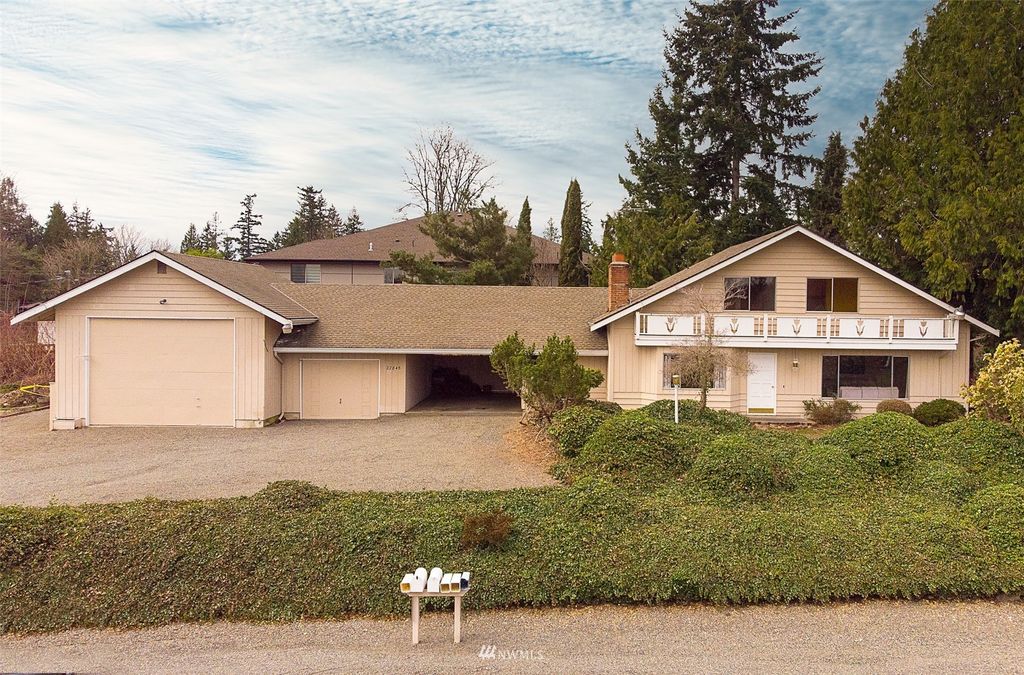 Photo of 22845 135th Avenue SE, Kent, WA 98042 (MLS # 1951301)