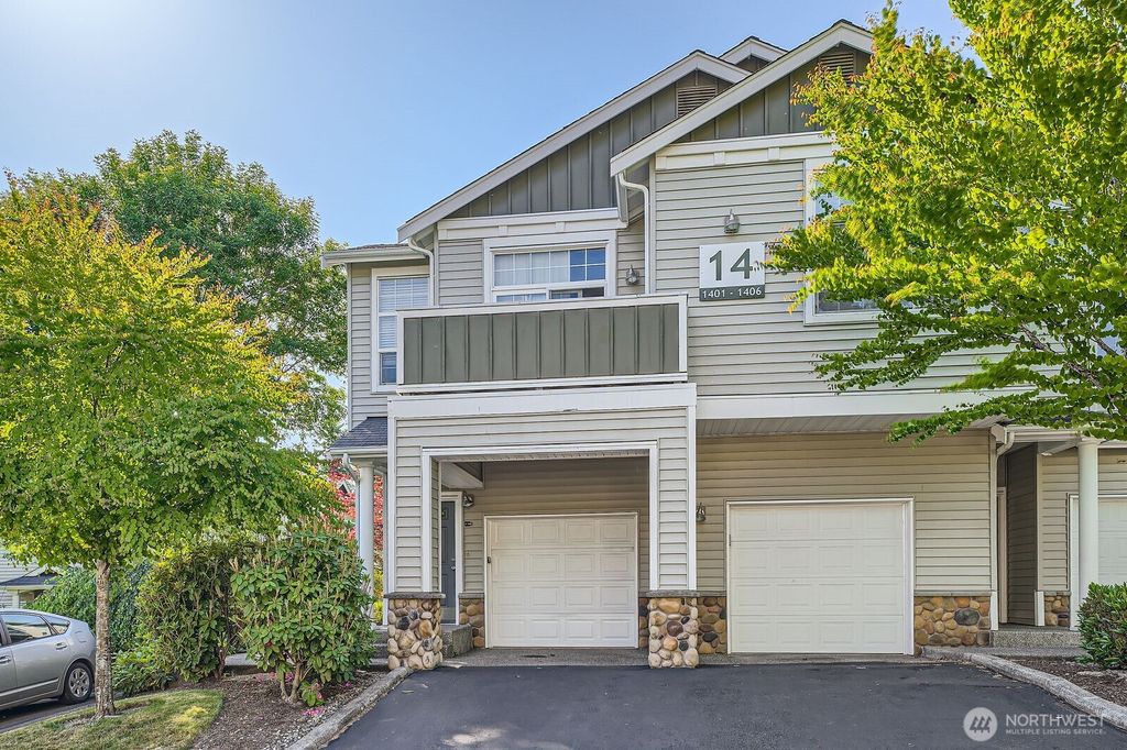 Photo of 1855 Trossachs Boulevard SE #1404, Sammamish, WA 98075 (MLS # 2387447)