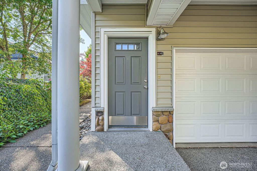 Photo of 1855 Trossachs Boulevard SE #1404, Sammamish, WA 98075 (MLS # 2387447)
