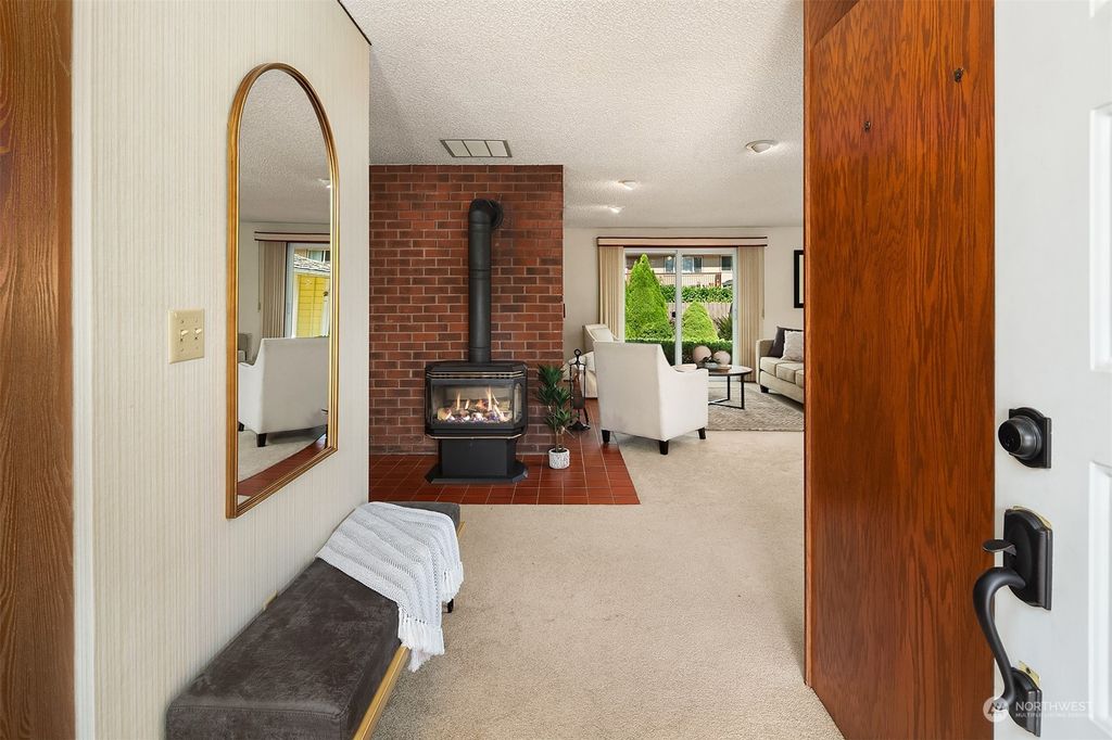 Photo of 4521 73rd Place NE, Marysville, WA 98270 (MLS # 2294450)