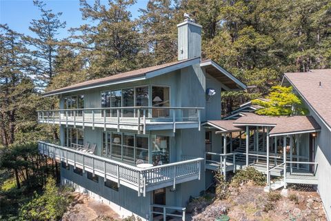 A home in Orcas Island