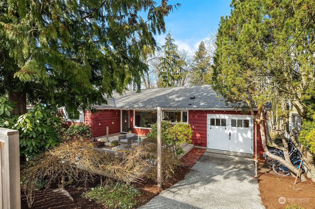 Photo of 2742 NE 96th Street, Seattle, WA 98115 (MLS # 2042838)