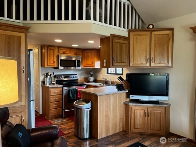 15 Oro Beach Drive 25,31