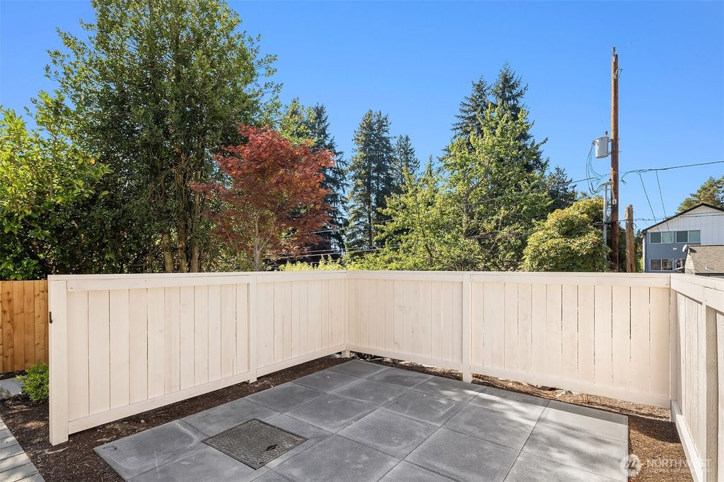 Photo of 11526 38th Avenue NE, Seattle, WA 98125 (MLS # 2441492)