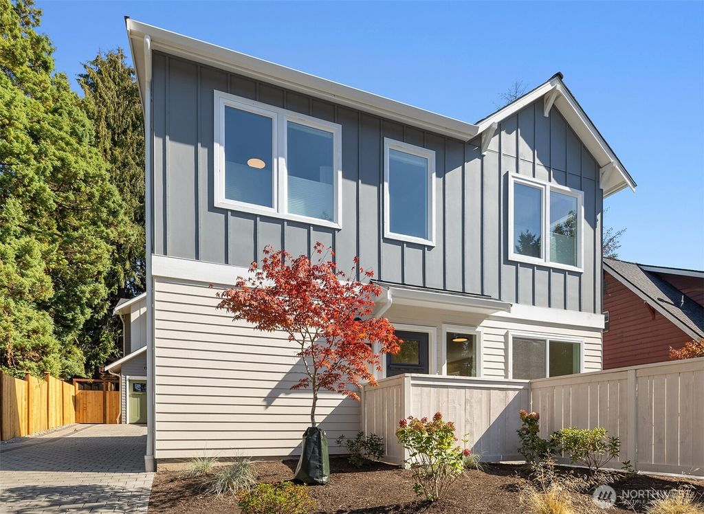 Photo of 11526 38th Avenue NE, Seattle, WA 98125 (MLS # 2441492)