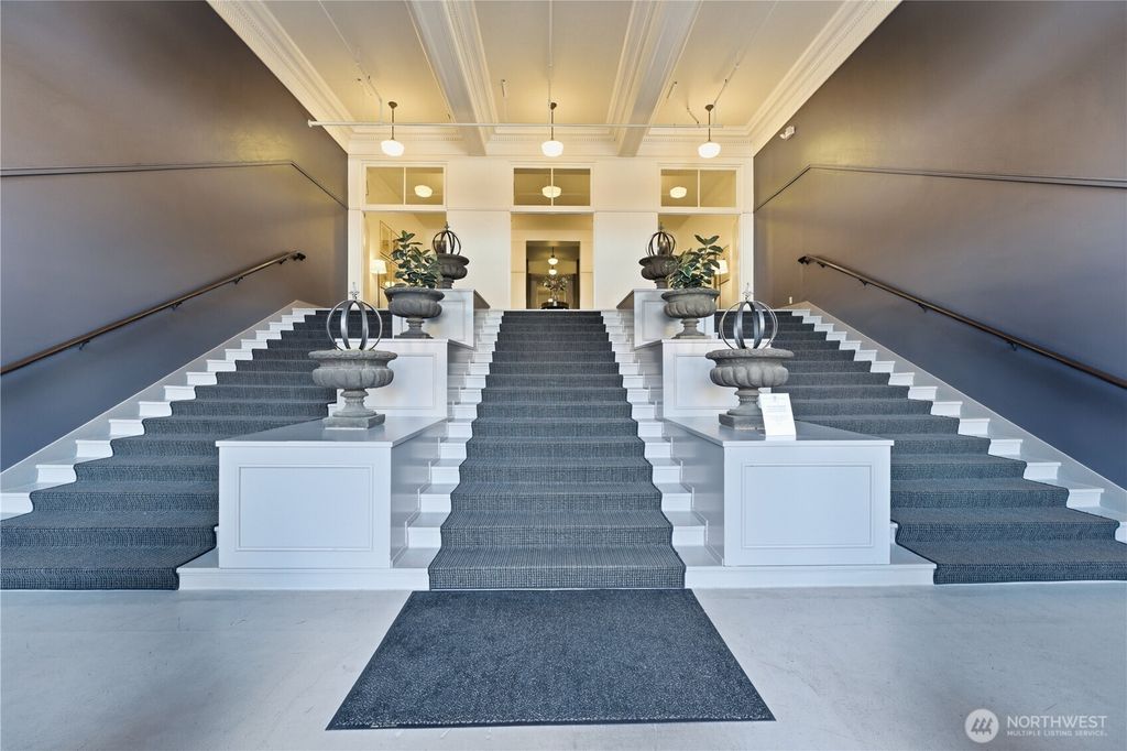 Photo of 201 Galer St #534, Seattle, WA 98109 (MLS # 2485531)