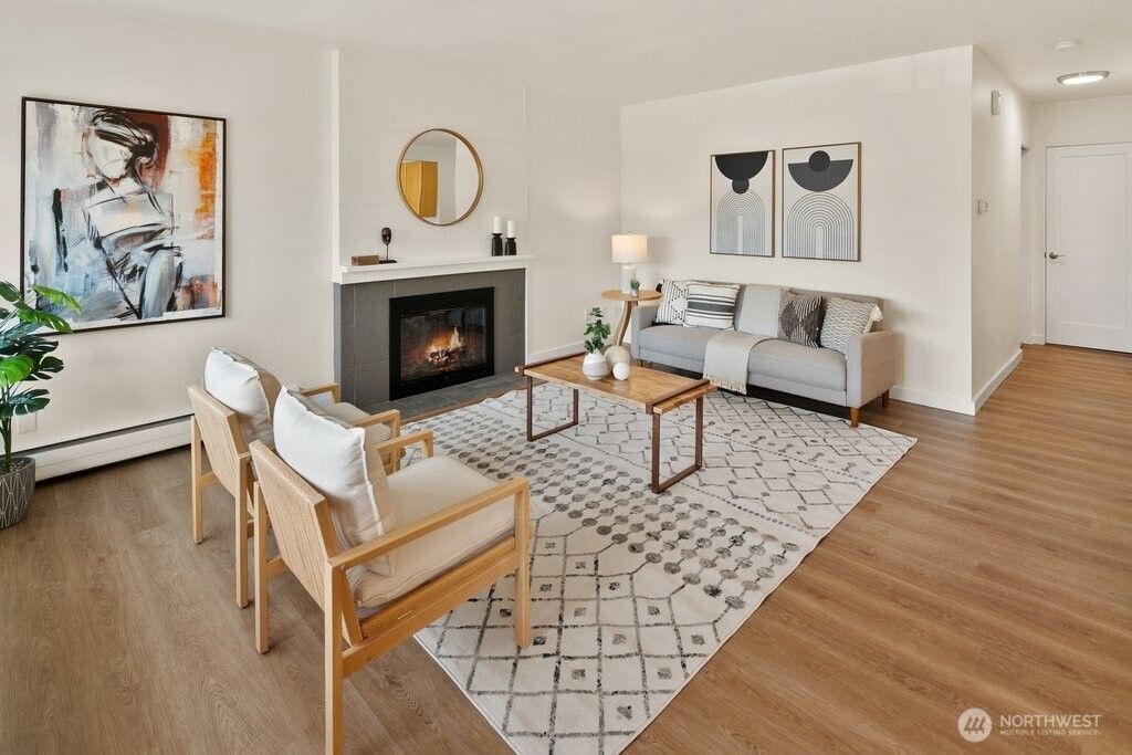 Photo of 2012 Waverly Place N #5, Seattle, WA 98109 (MLS # 2391421)