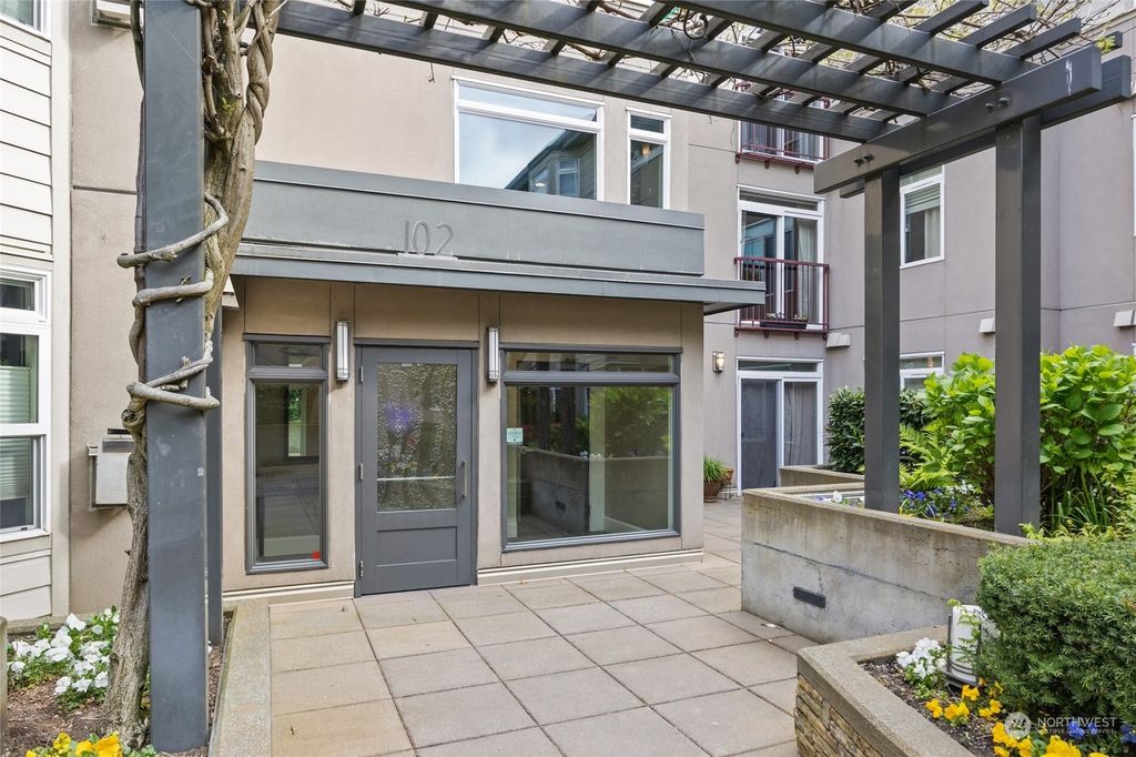 Photo of 102 State Street S #208W, Kirkland, WA 98033 (MLS # 2226318)