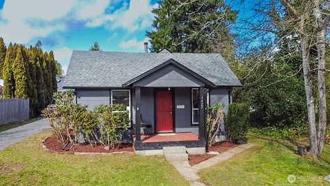 Photo of 1422 Brawne Avenue NW, Olympia, WA 98502 (MLS # 2496286)