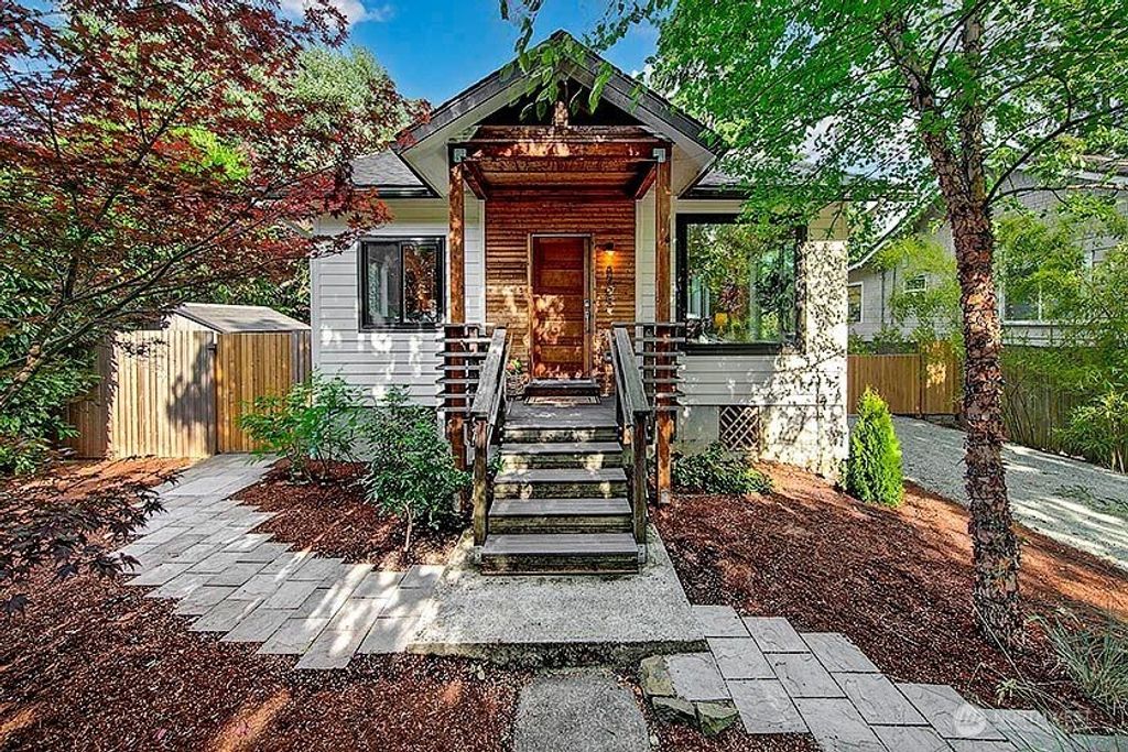 Photo of 8608 12th Avenue SW, Seattle, WA 98106 (MLS # 2395994)