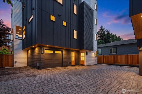 Photo of 3638 Greenwood Avenue N #B, Seattle, WA 98103 (MLS # 2551796)