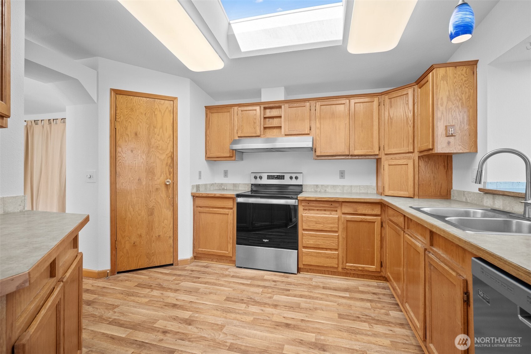 3802 James Street 16
