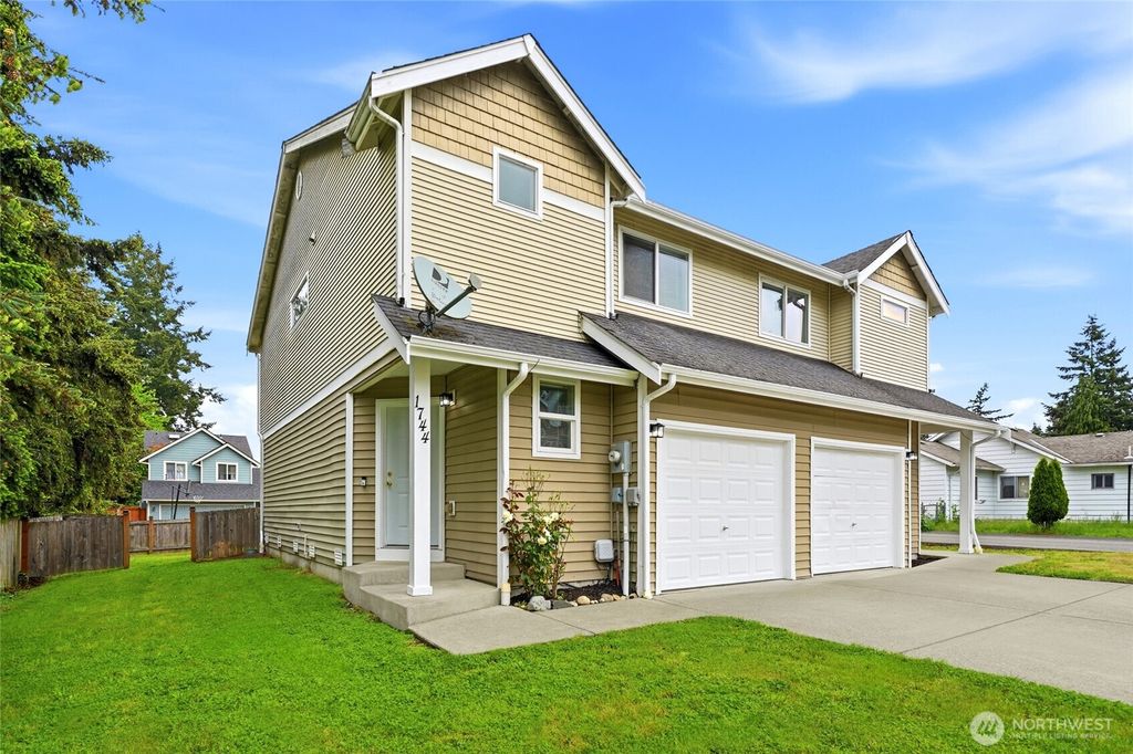 Photo of 1744 113th Street S, Tacoma, WA 98444 (MLS # 2527451)