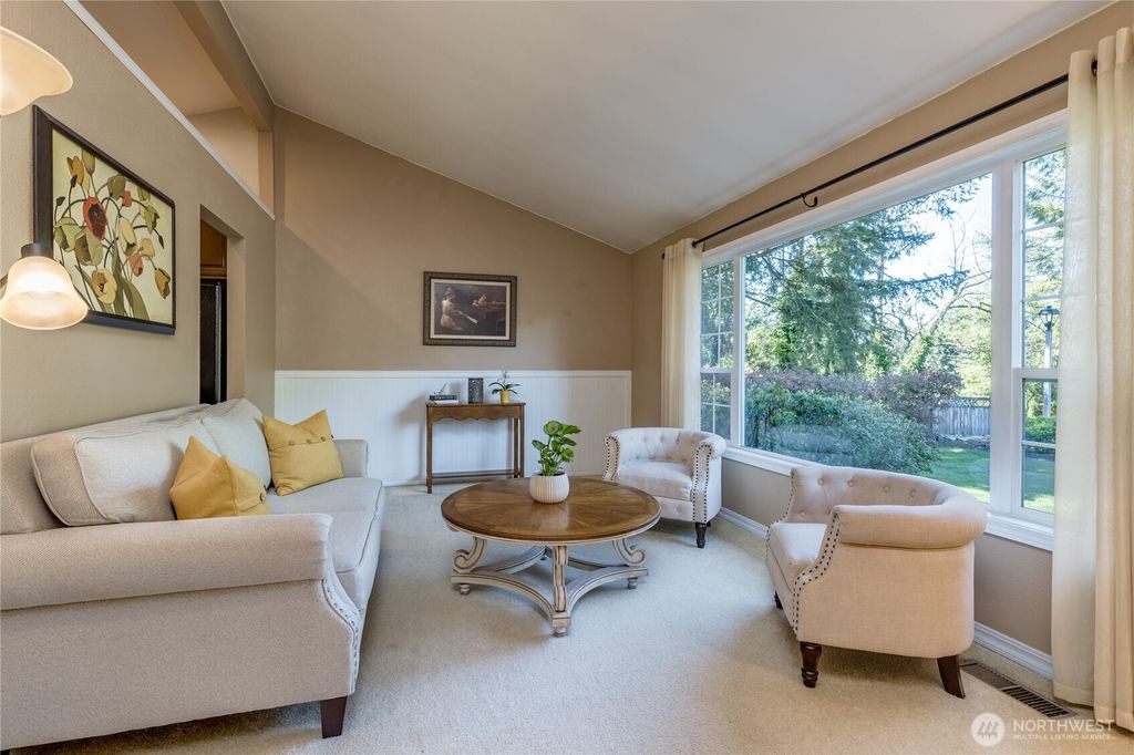 Photo of 13311 SE 337th Street, Auburn, WA 98092 (MLS # 2374621)